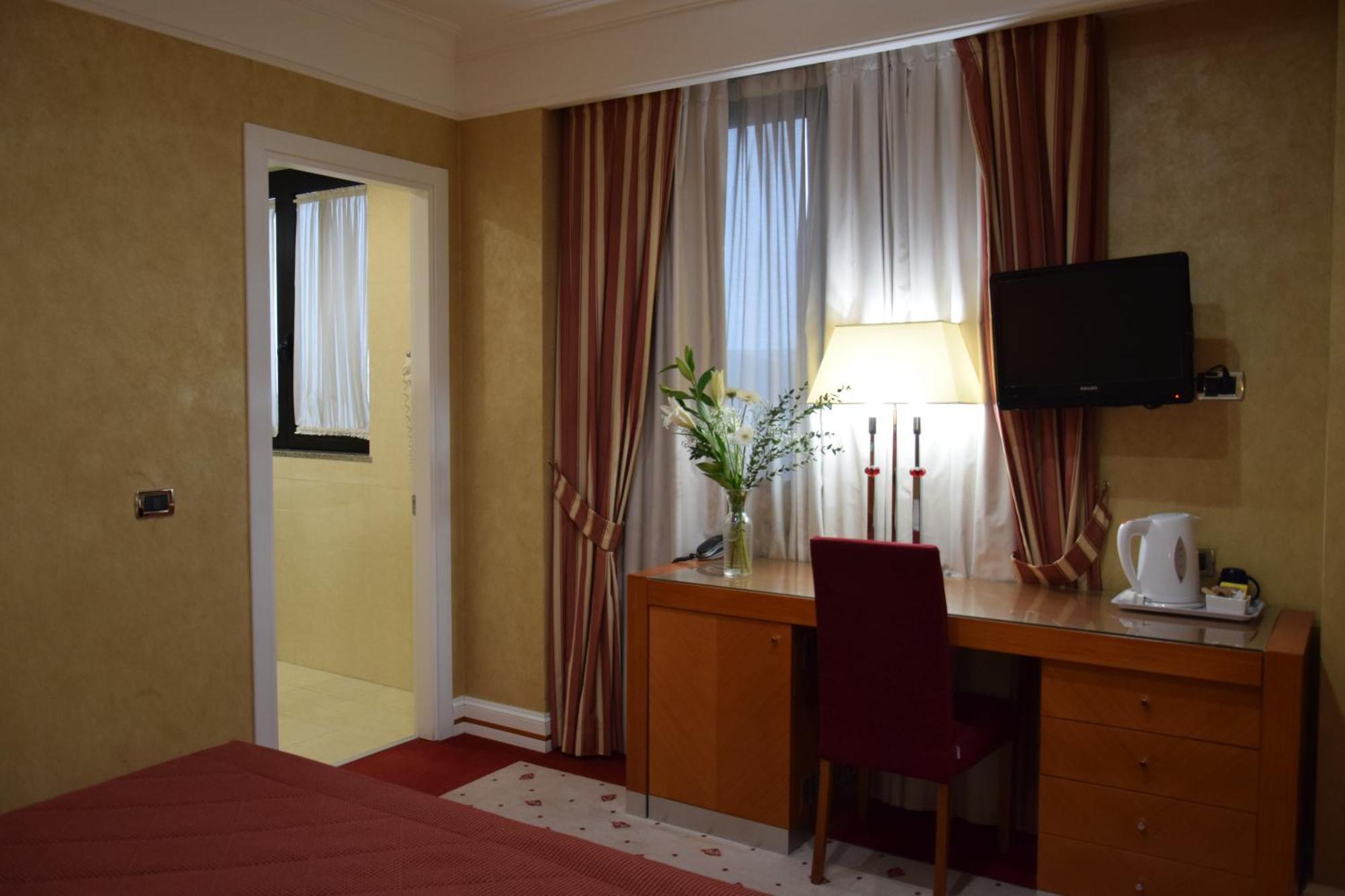 Hotel Perusia Perugia Exterior photo