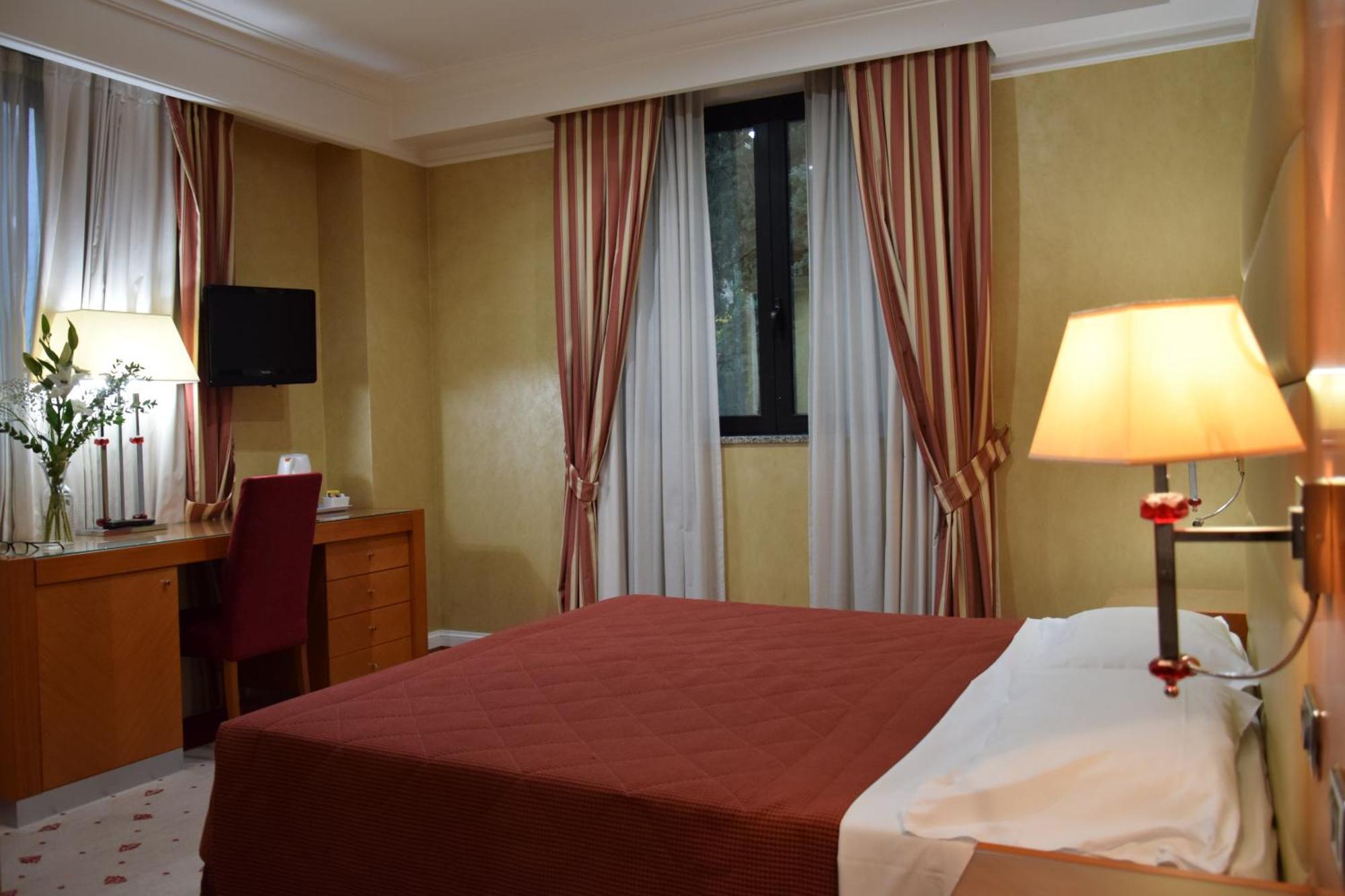 Hotel Perusia Perugia Exterior photo